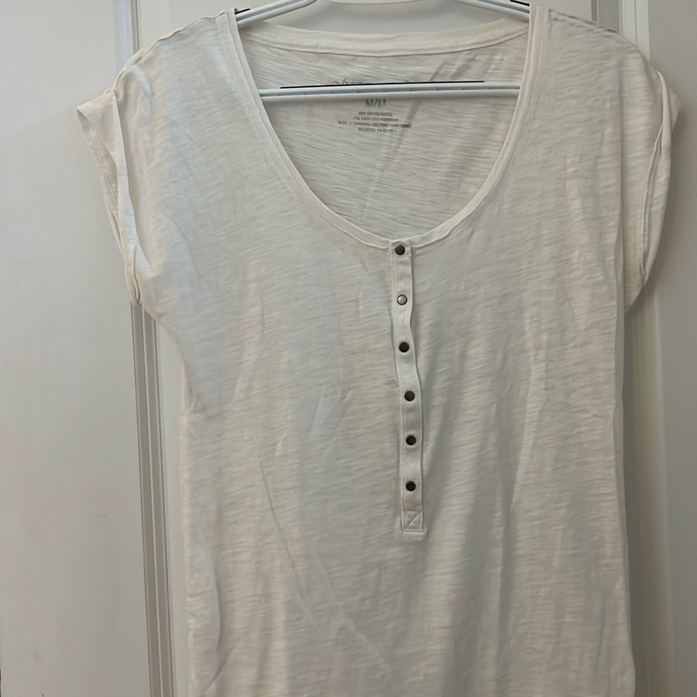 Aeropostale white short sleeve top